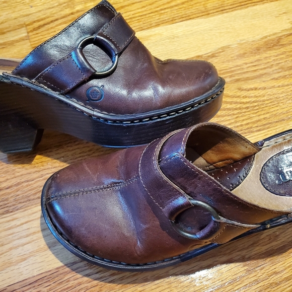 Born leather clogs. Size 6. Brown. Great shape, these shoes will last fo… - Picture 6 of 9